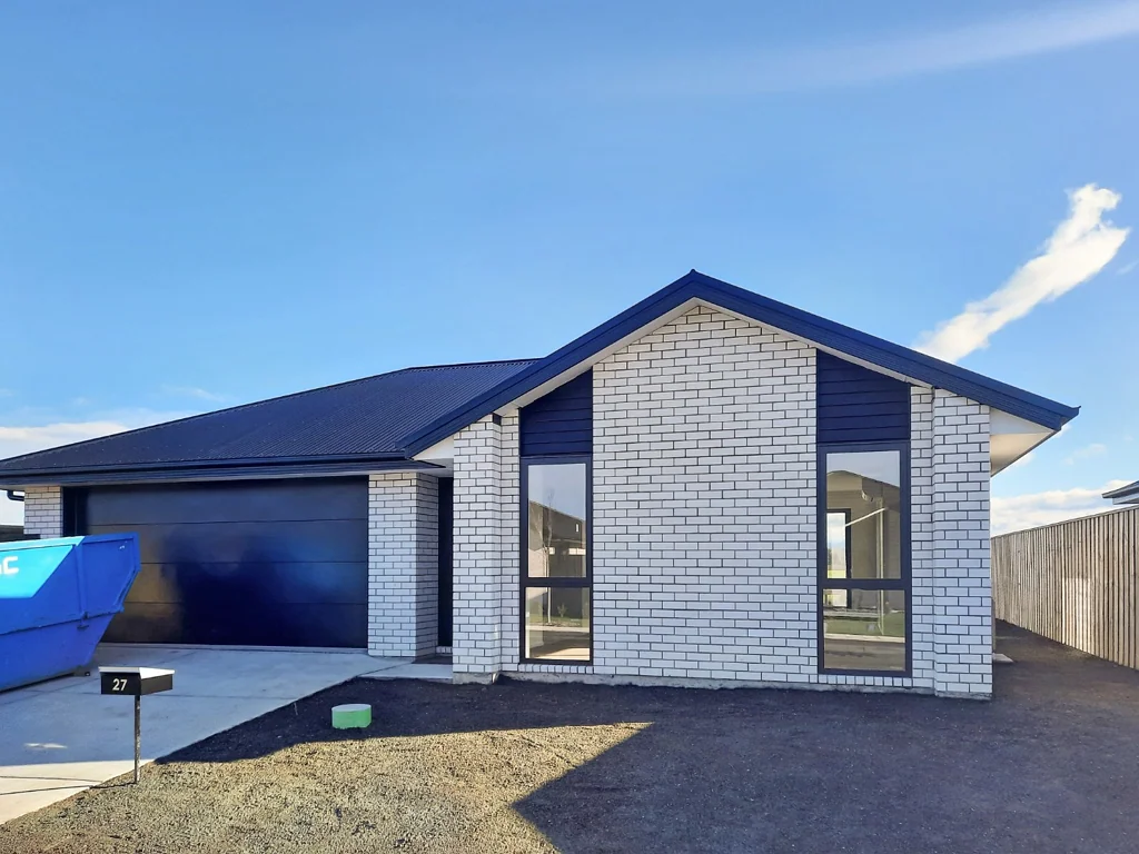 Brand New Four Bedroom Home in Ravenswood