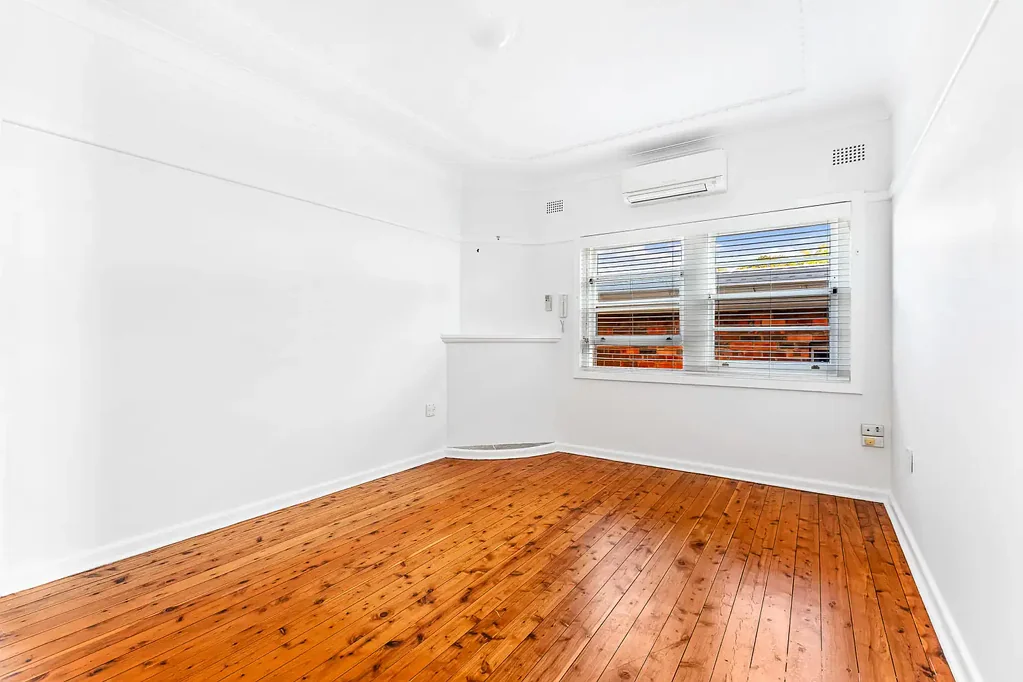 Charming Art Deco Haven in Prime Summer Hill Location