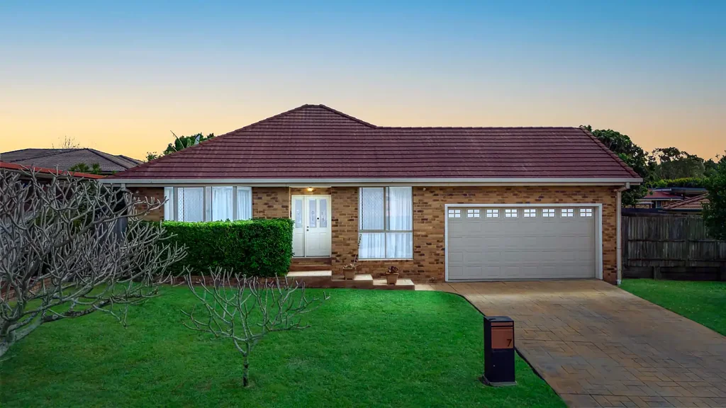 Mango Hill 4બેડરૂમ Huge Kitchen, Renovated Bathrooms and Outstanding Family Space
