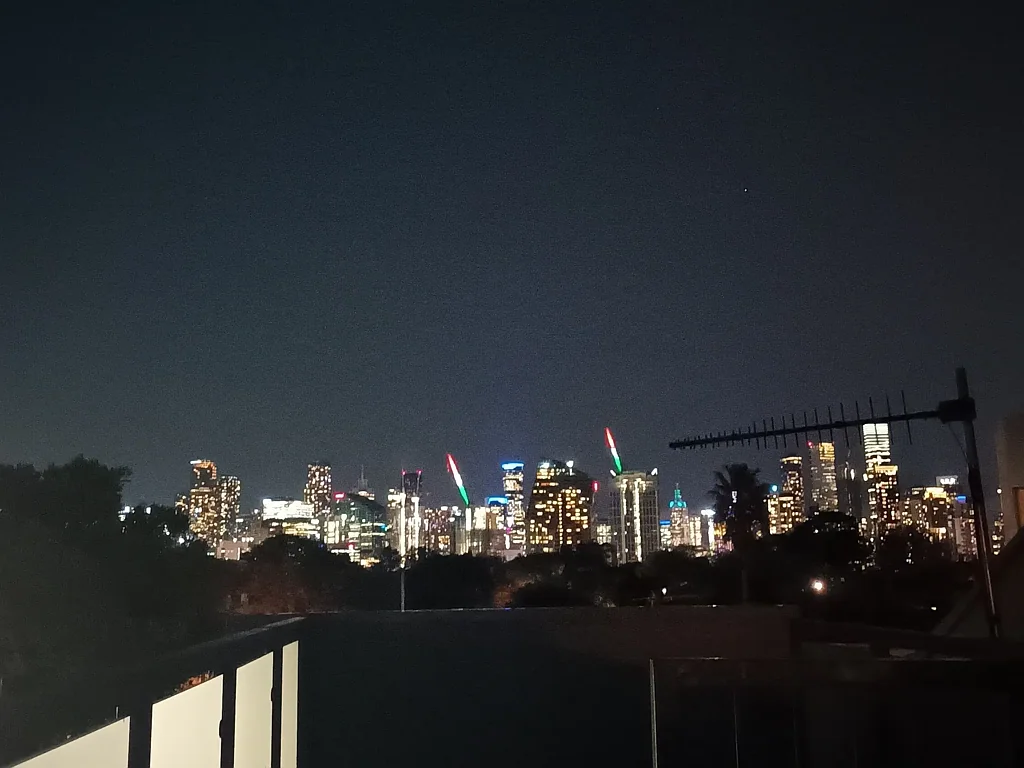 Port Melbourne 3બેડરૂમ Functional Townhouse with The Lot.
