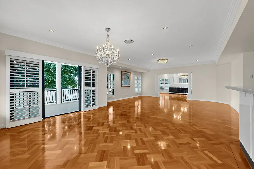 Elegant & Sophisticated Living in the Heart of New Farm