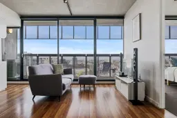 1408/152 Sturt Street, Southbank