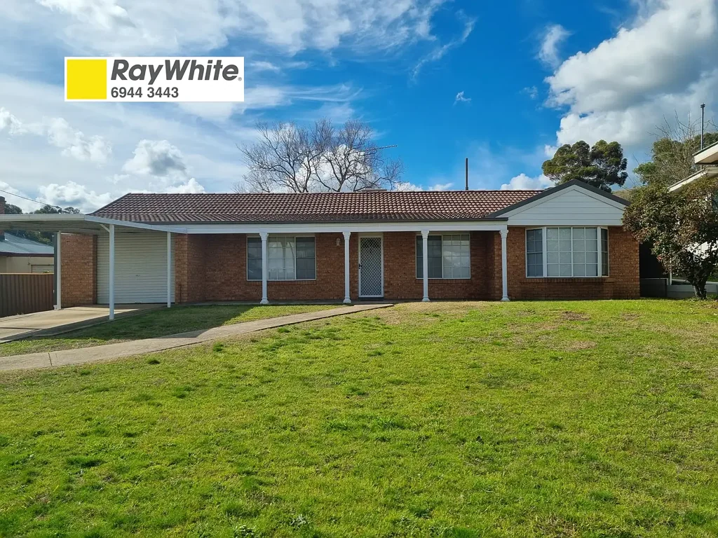 Gundagai 3 Bedroom Recently renovated 3 Bedroom Family Home
