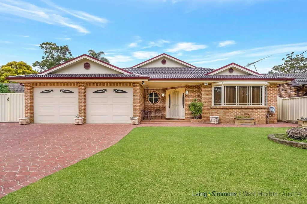 4 BEDROOM FAMILY HOME Plus SLEEP OUT!