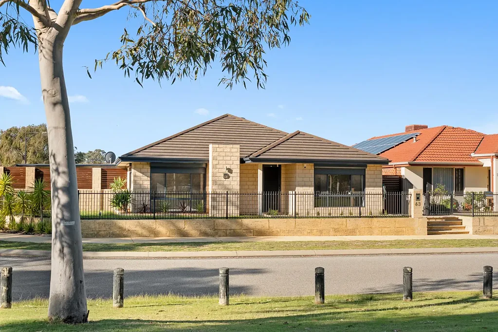 Baldivis 4Zimmer FRESHLY PAINTED, PACKED WITH FEATURES & READY TO GO!