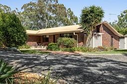 3 Cameron Crescent, Glenvale