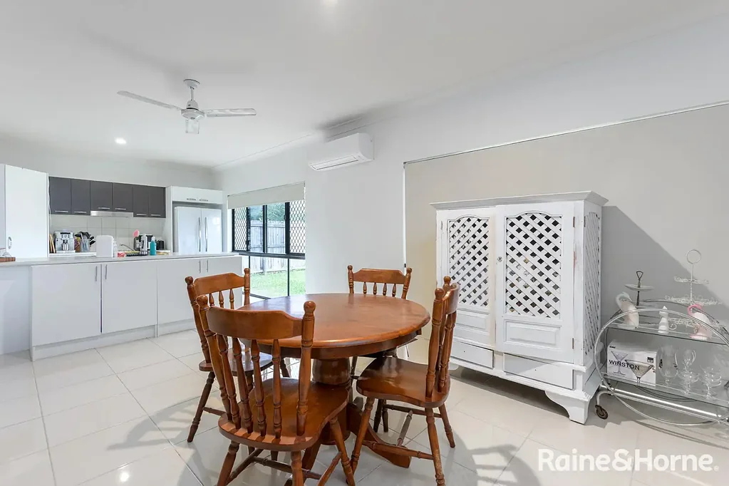 18 Spoonbill Close, Mossman, QLD 4873