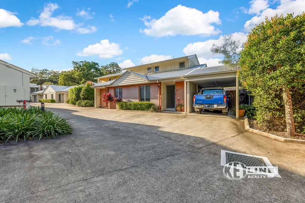 Nambour 2 Bedroom TOWNHOUSE WITH LARGE COURTYARD: WALK TO TOWN