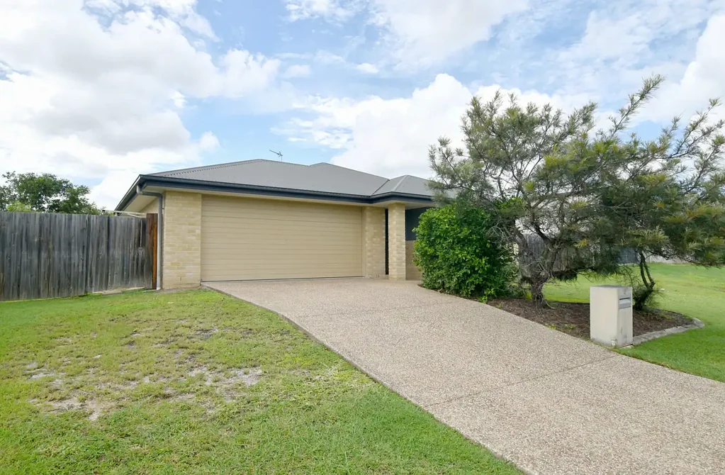FAMILY HOME IN FOREST SPRINGS ESTATE
