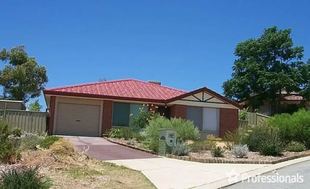17 Brignell Garden, Parmelia, WA 6167