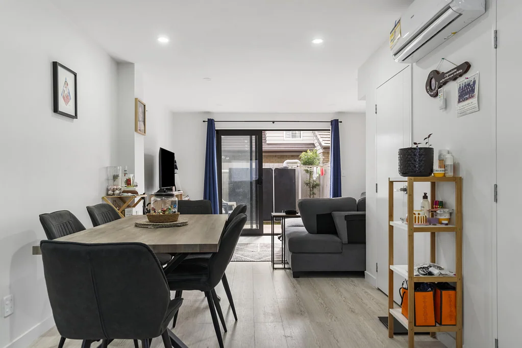 Henderson 2房  Stylish & Convenient 2 + Study Bedroom  Home