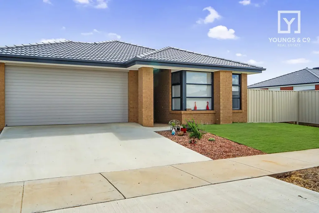 Modern 4 Bedroom Home in North end of Shepparton