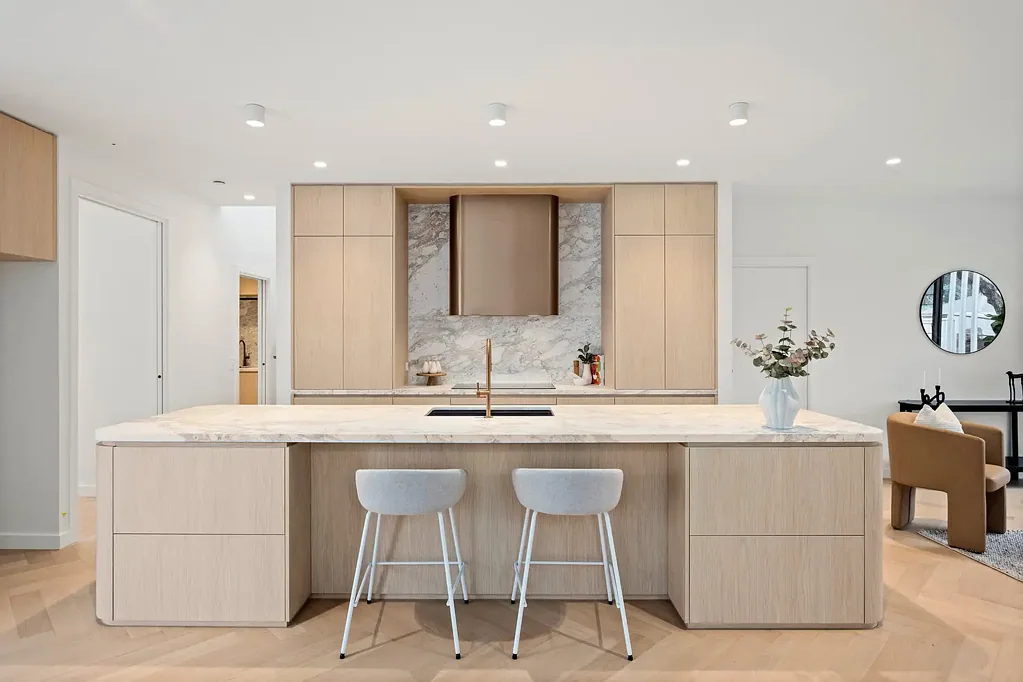 East Corrimal 4 Bedroom Bold and breathtaking beachside living