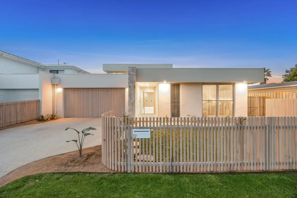 12 Miranda Close, Torquay, VIC 3228