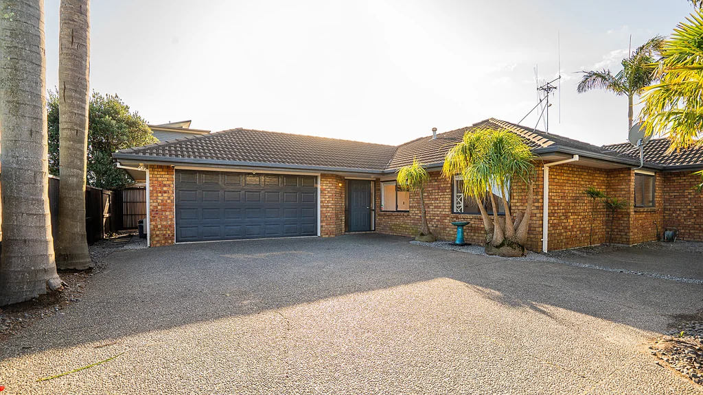 Papamoa 3 Bedroom Beachside Lifestyle, Exceptional Opportunity