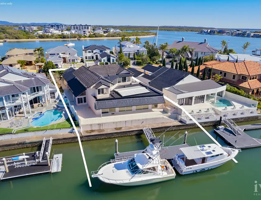 15 Excalibur Court, Paradise Point, Gold Coast, 5 chambres, 4 salles de bain, House