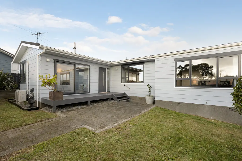 160 Mark Avenue, Grenada Village, Wellington