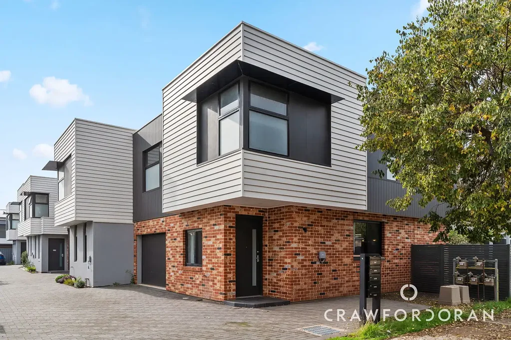 Blair Athol 3Kwarto A Next Gen, Lock-and-Leave Townhouse With the City in Reach