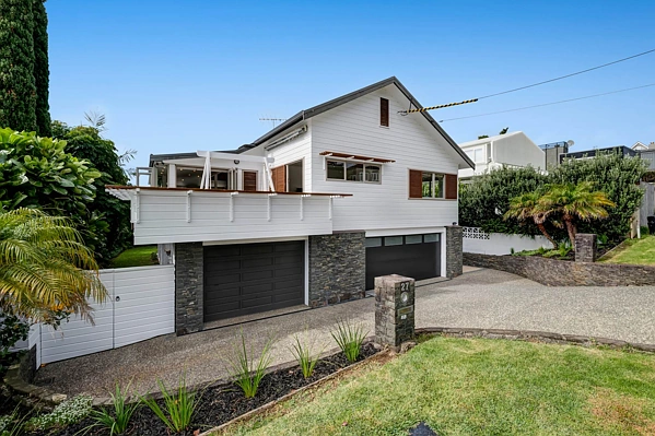 27 Ocean View Road, Milford, North Shore City