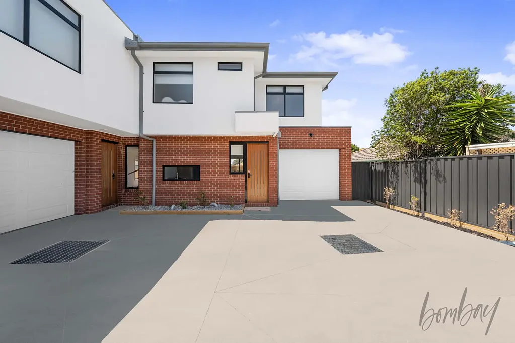 Craigieburn 3ਬੈੱਡਰੂਮ Brand New Luxury townhouse in the most sought after location!