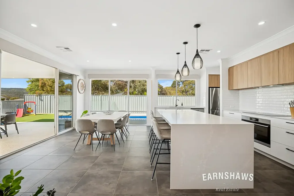 1 Bourke View, Jane Brook, WA 6056