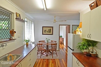 33 JEBREEN ST, MAREEBA QLD 4880, 0 침실, 0 욕실, House