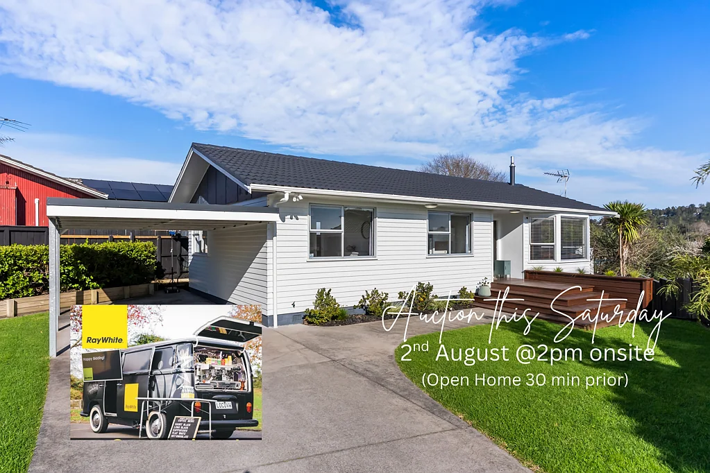 110 Lantana Road, Green Bay, Waitakere City, Auckland