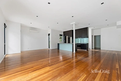 3/139 Bond Street, Ivanhoe, VIC 3079, 3 Bedrooms, 2 Bathrooms, Townhouse