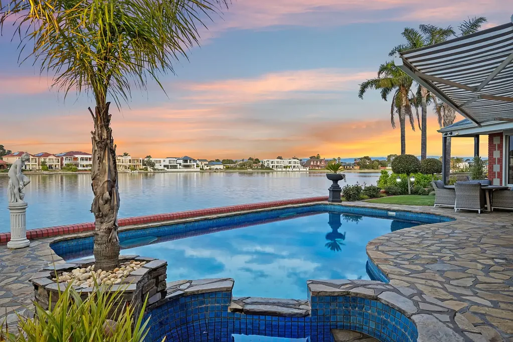 35 Sir John Marks Drive, West Lakes, SA 5021