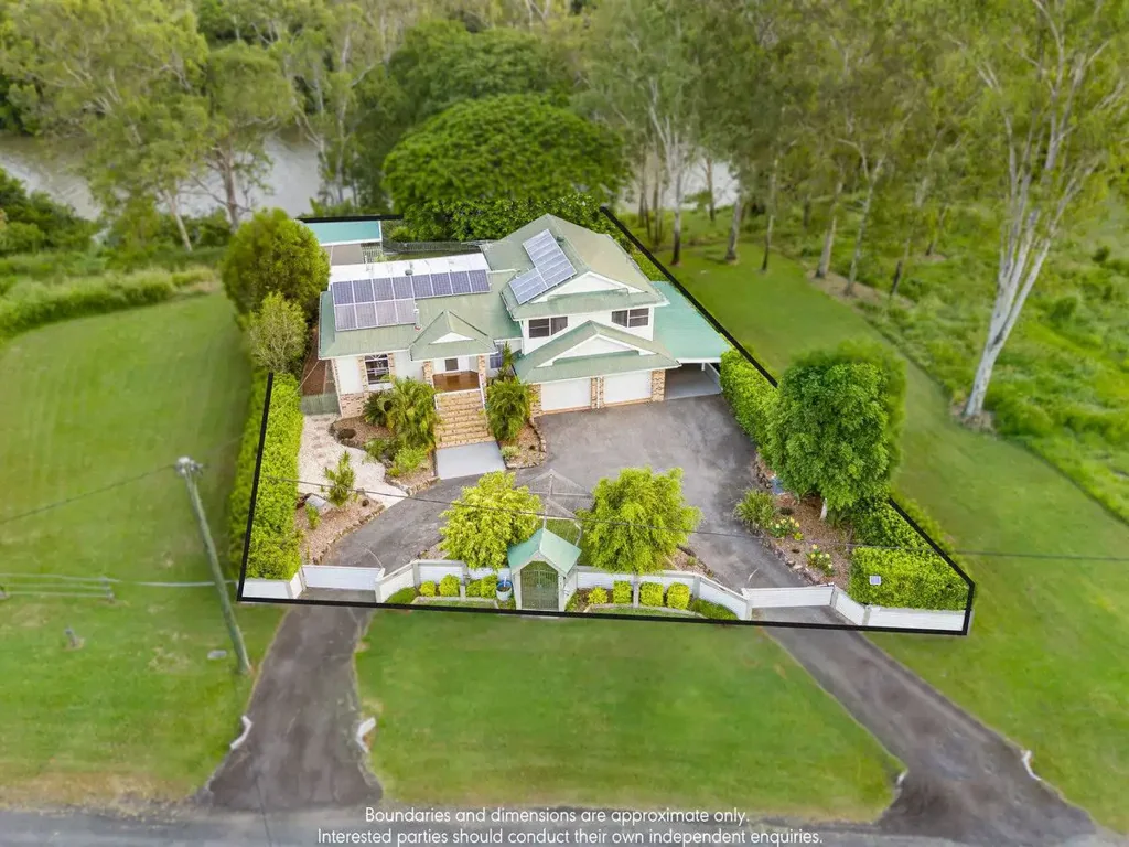 7 Riverside Court, Barellan Point, QLD 4306