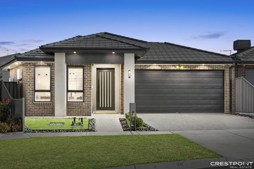 Wollert 5房  Family Luxury with Poolside Entertaining in Prime Wollert Location