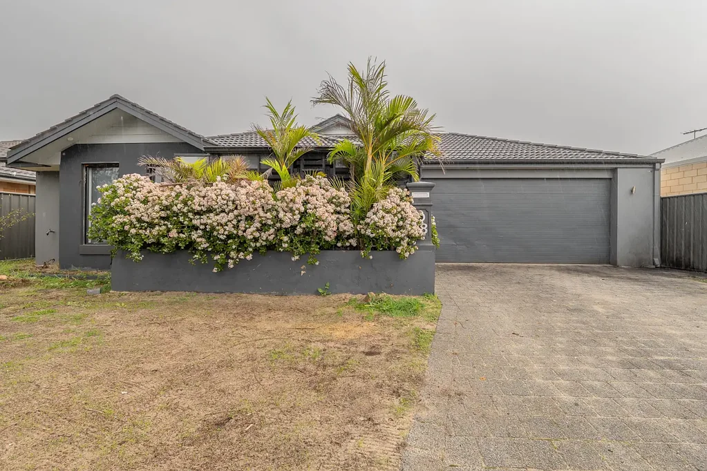 Spacious Family Home with Multiple Living Areas & Fantastic Outdoor Entertaining