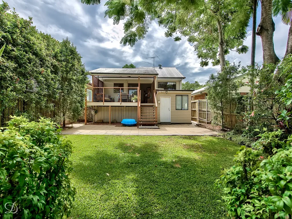 Mitchelton 3 Slaapkamer Picture-Perfect Post-War Home Moments from Blackwood Street