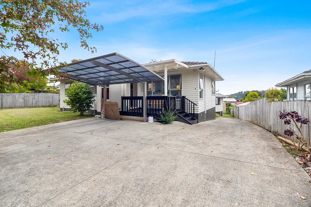 5 Powrie Street, Glenfield North, North Shore City, Auckland
