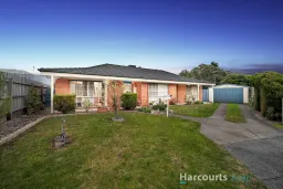 17 Candytuft Close, Cranbourne North