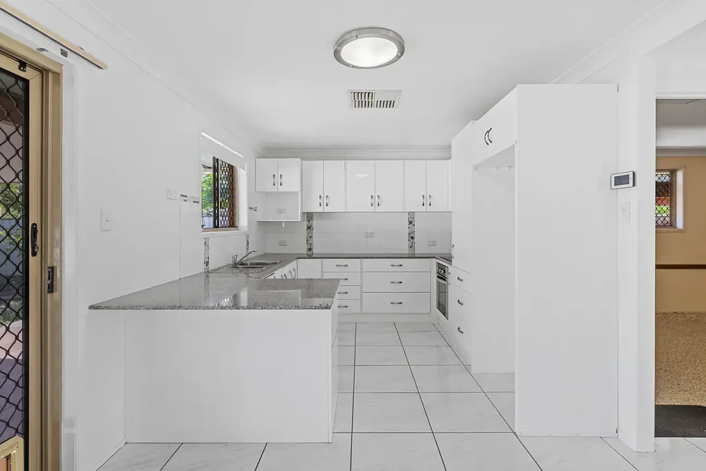 Spacious 3 Bedroom Home in Koongal close to schools!