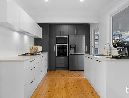 12 Etheridge Crescent, Edgeworth, NSW 2285, 3部屋, 2バスルーム, House