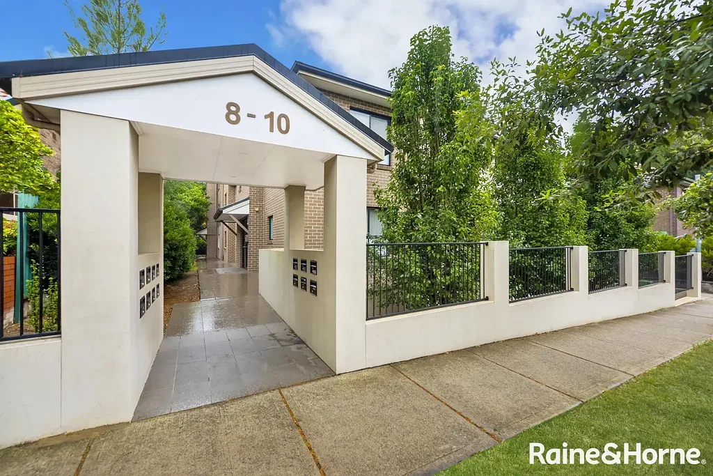 Spacious and contemporary two bedroom apartment