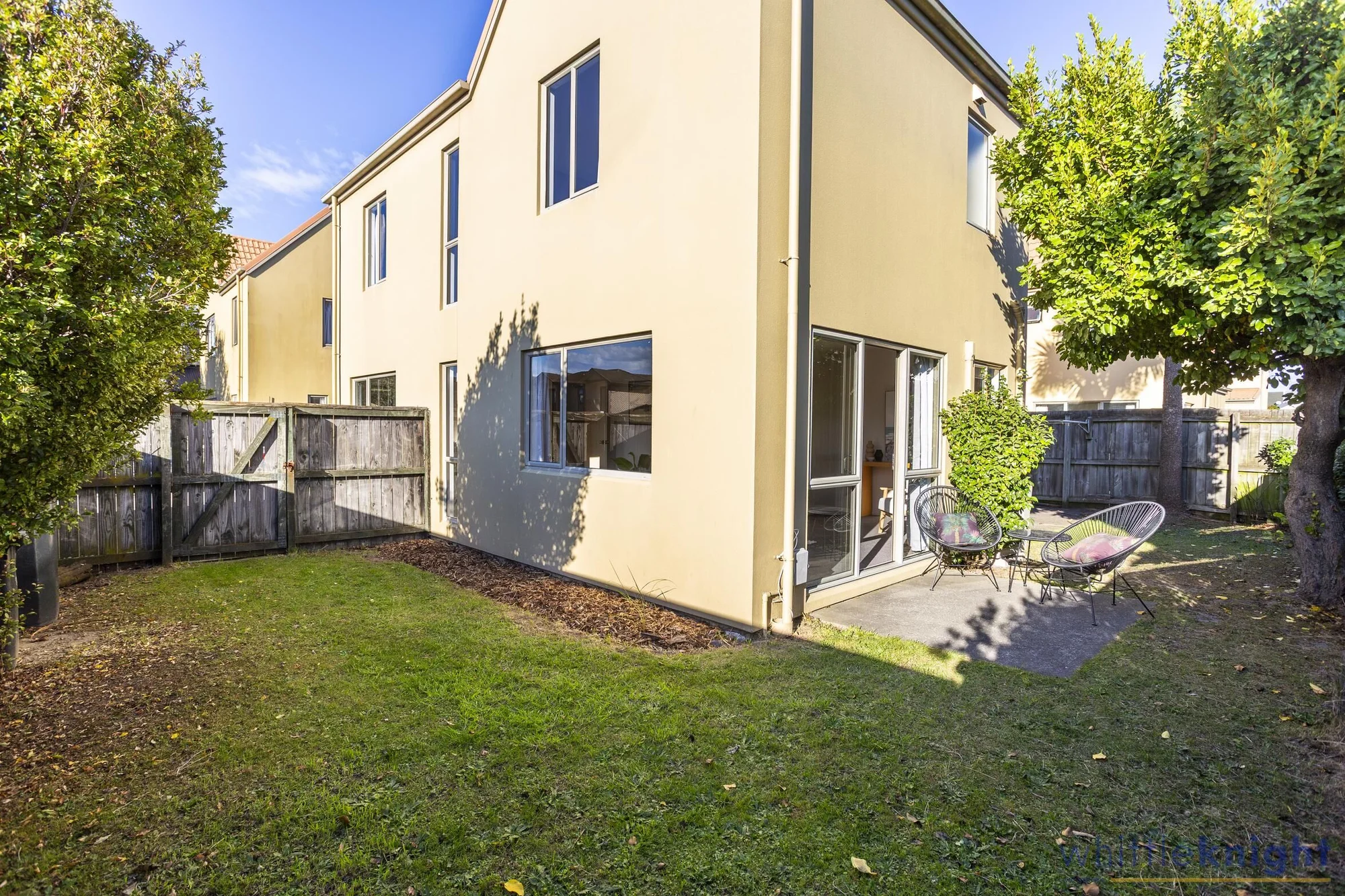 Riccarton 3Phòng ngủ 3 Bedrooms, Double Garage and in Top School Zones!