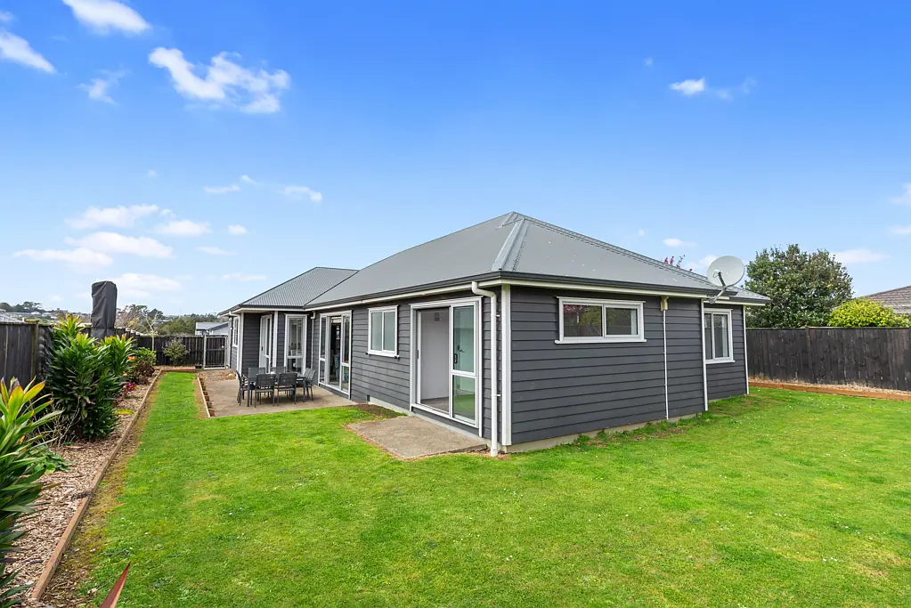 Huapai 3Zimmer Hello Summer - lawn, alfresco, fully fenced.