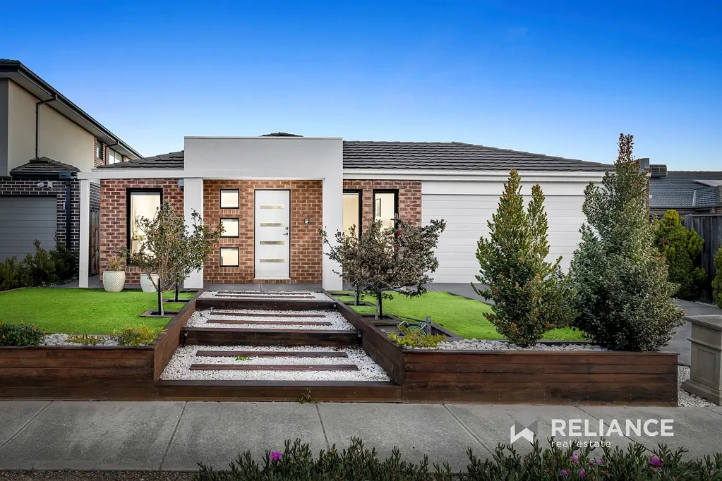 13 Marlin Crescent, Point Cook, VIC 3030