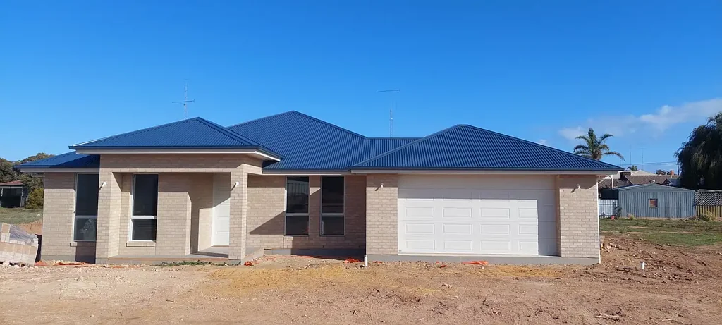 Moonta Bay 4房  New 4BR Home Moonta Bay nestled amongst other quality built homes and only 750m to the beach