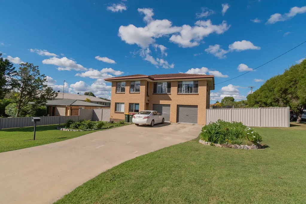 8 Redgwell Street, Rosenthal Heights, QLD 4370