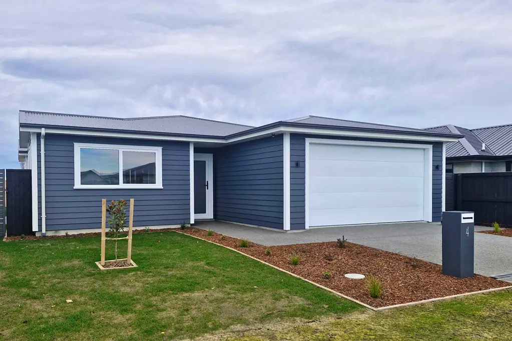 Lincoln 3Kwarto Brand New, 3 Bed, 2 Living