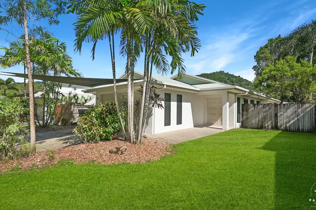 LEASED BY PARADISE | Trinity Beach
