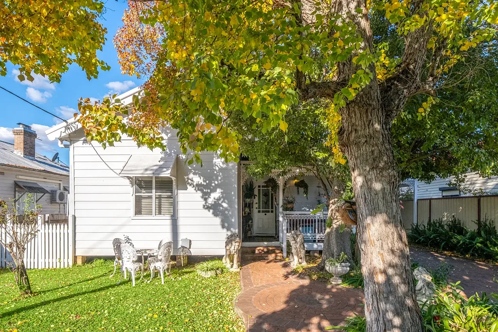 Richmond 5 Bedroom Character Living with Dual-Dwelling Appeal