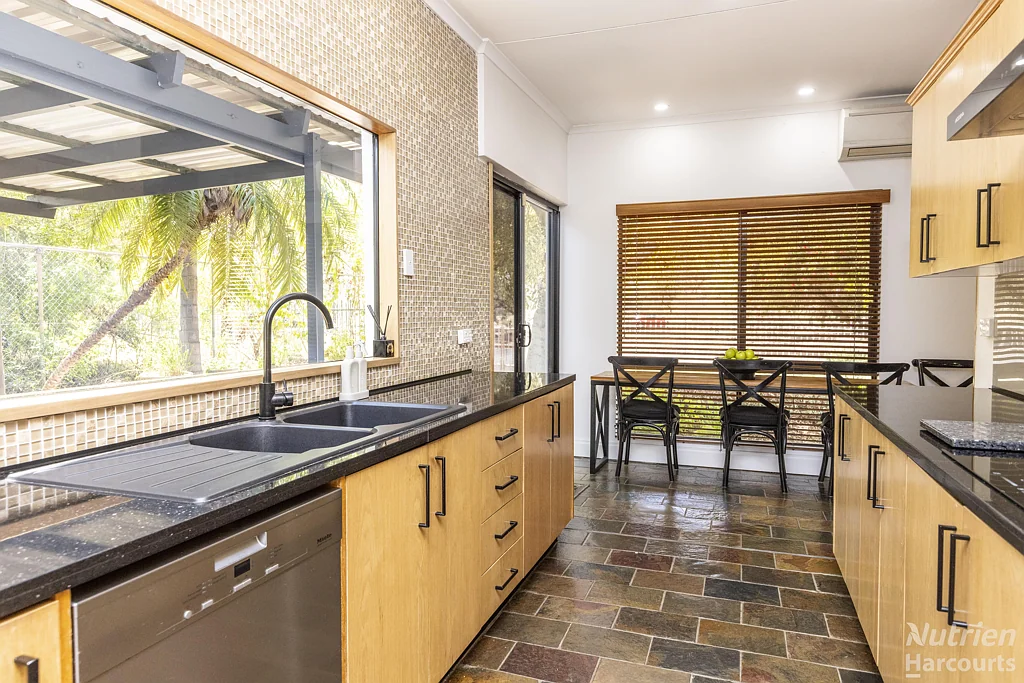 22 Stuart Highway, Braitling, NT 870