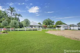 222 KOREE ISLAND RD, Beechwood