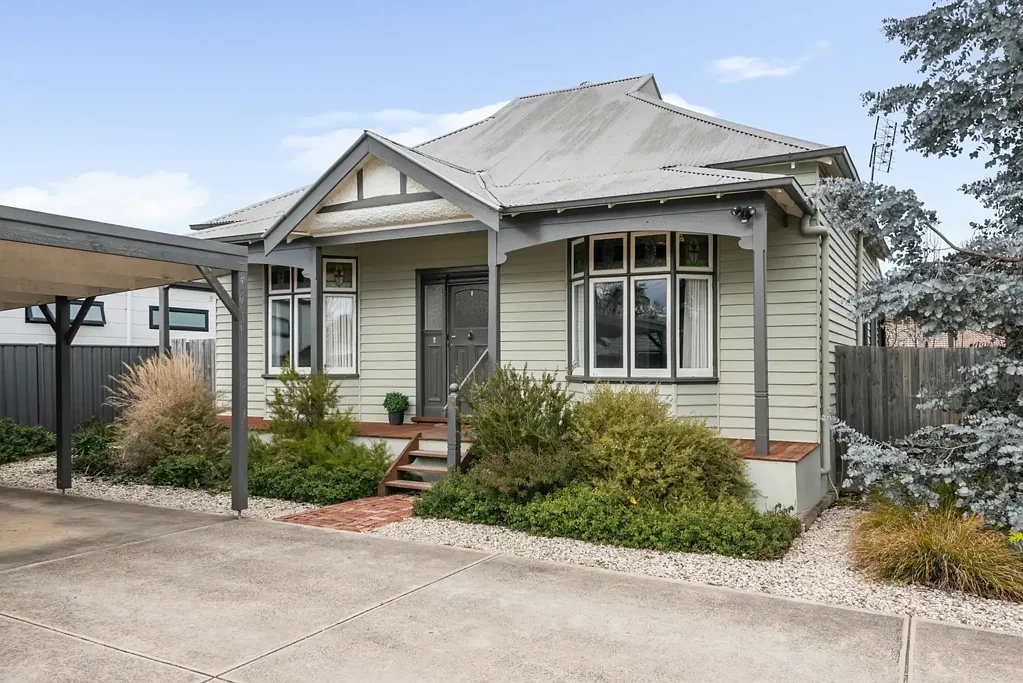 2/103 Piper Street, Kyneton, VIC 3444