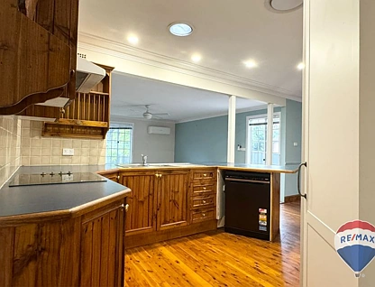 27 GLADYS STREET, Kingswood, Outer Western Sydney, 3房, 1浴, House